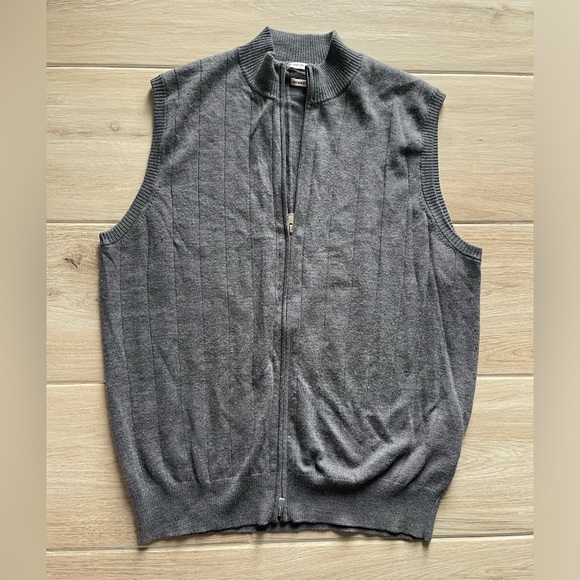 Peter Millar Merino Wool Zippered Vest - Picture 1 of 7